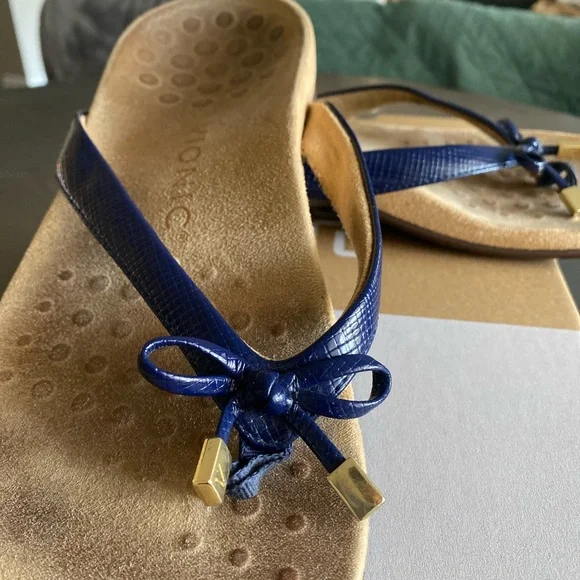Vionic Womens Blue Sandals - Picture 4 of 4